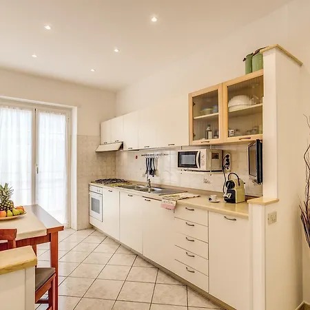 Rome4guest Apartment *