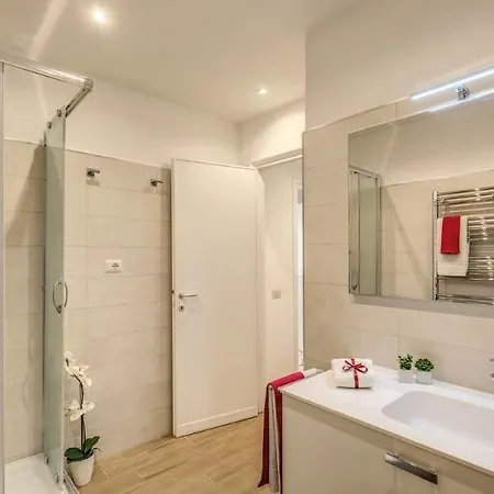 Rome4guest Apartment *