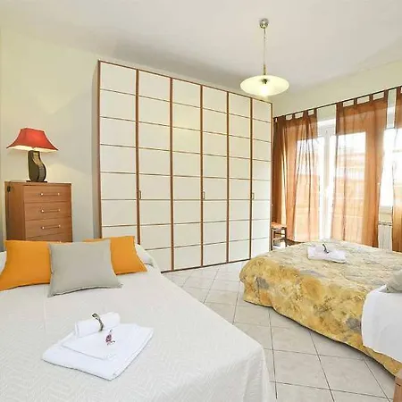 Rome4guest Apartment *
